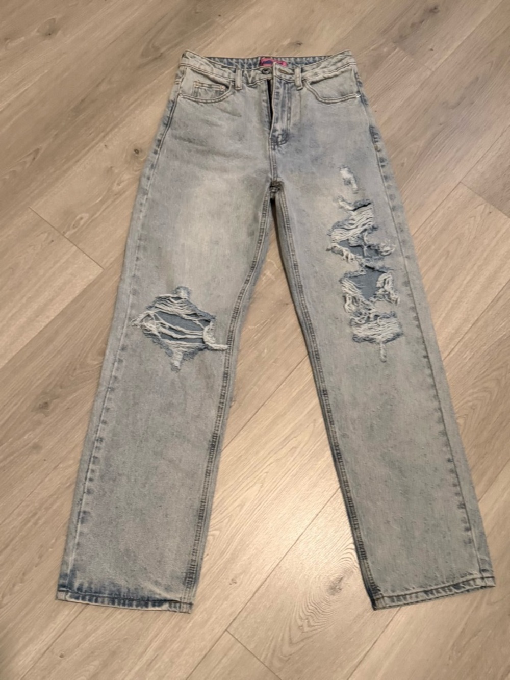 Edikted ripped jeans NWT light blue